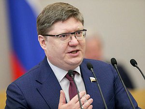 First deputy head of the United Russia faction Andrey Isaev