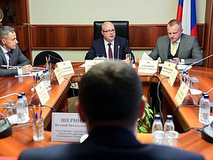 Заседание Комитета по вопросам собственности, земельным и имущественным отношениям