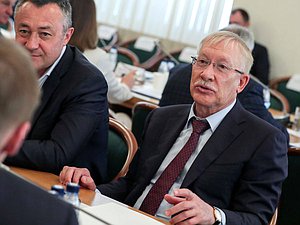 Председатель Комитета по контролю Олег Морозов