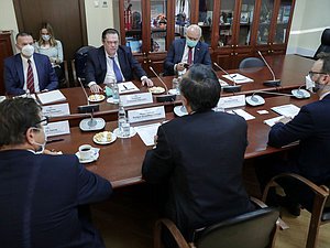 Meeting of Chairman of the Committee on Issues of Nationalities Gennady Semigin and OSCE High Commissioner on National Minorities Kairat Abdrakhmanov