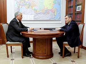 Председатель Государственной Думы Вячеслав Володин и губернатор Курской области Александр Хинштейн