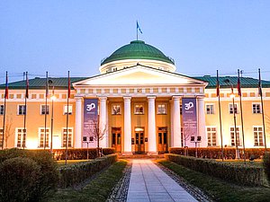 Таврический дворец