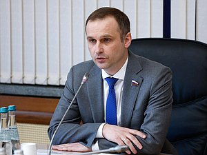 Председатель Комитета по охране здоровья Сергей Леонов