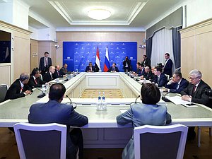 Встреча Председателя Государственной Думы Вячеслава Володина с Председателем Руководящего Президентского Совета Йеменской Республики Рашадом Мохаммедом Аль-Алими