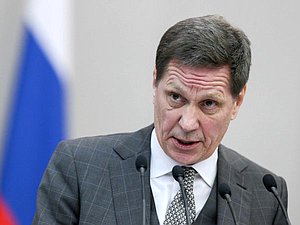 Александр Жуков