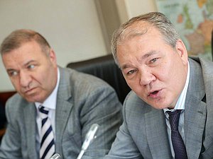 Председатель Комитета по делам СНГ, евразийской интеграции и связям с соотечественниками Леонид Калашников