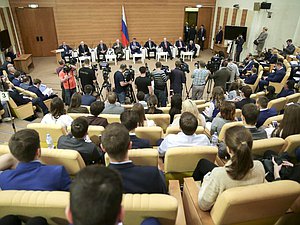 Парламентские слушания «Обеспечение стратегической стабильности в условиях изменения мировой архитектуры безопасности: парламентское измерение»