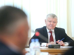 Председатель Комитета по безопасности и противодействию коррупции Василий Пискарев