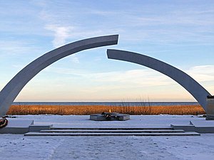 блокада памятник разорванное кольцо петербург