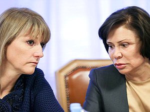 Members of the Committee on International Affairs Sveltana Zhurova and Irina Rodnina