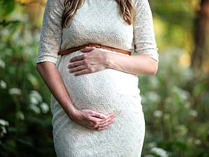 семья мать ребенок беременность материнство