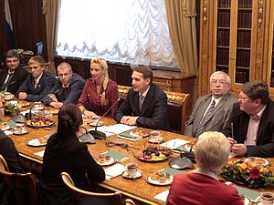 18 сентября Председатель Государственной Думы Сергей Нарышкин встретился с призерами XIV летних Паралимпийских игр в Лондоне