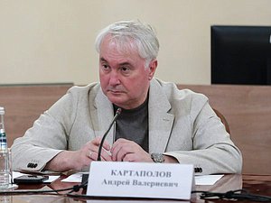 Председатель Комитета по обороне Андрей Картаполов