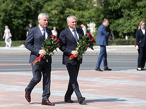 Председатель Палаты представителей Национального собрания Республики Беларусь Владимир Андрейченко и Председатель Государственной Думы Вячеслав Володин