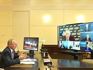 Встреча Владимира Путина с руководителями фракций Государственной Думы (в режиме видеоконференции). Фото: kremlin.ru