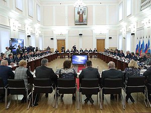 Встреча Председателя Государственной Думы Вячеслава Володина с депутатами Псковского областного Собрания депутатов и Псковской городской Думы, главами муниципальных образований Псковской области
