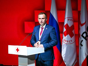 Сергей Леонов