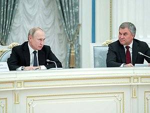Президент РФ Владимир Путин и Председатель Государственной Думы Вячеслав Володин
