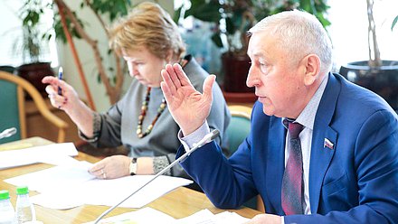 Председатель Комитета по региональной политике и проблемам Севера и Дальнего Востока Николай Харитонов