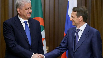 Встреча Председателя Государственной Думы 
Федерального Собрания Российской Федерации С.Е.Нарышкина 
c Премьер-министром Алжирской Народной Демократической Республики А.Селлялем.  
