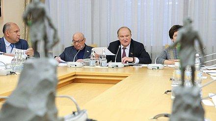 Совещание рабочей группы по подготовке и организации мероприятий, связанных с установкой памятника Г.А.Потемкину 
на территории Крымского федерального округа (г.Севастополь).
