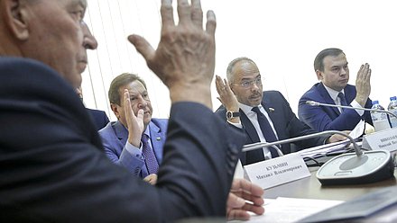 Заседание Комитета по природным ресурсам, собственности и земельным отношениям