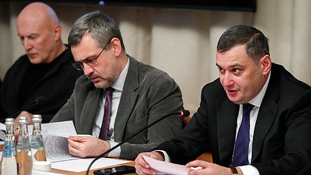 Председатель Комитета по информационной политике, информационным технологиям и связи Александр Хинштейн