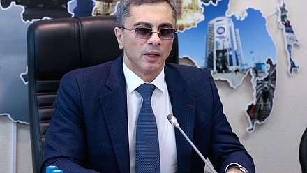 Председатель Комитета по промышленности и торговле Владимир Гутенев