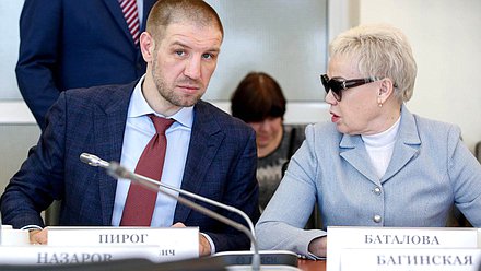 Первый заместитель Председателя Комитета по физической культуре и спорту Дмитрий Пирог и член Комитета Рима Баталова