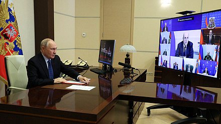 Оперативное совещание с членами Совета Безопасности. Фото: kremlin.ru