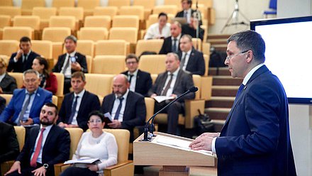 Председатель Комитета по экологии, природным ресурсам и охране окружающей среды Дмитрий Кобылкин