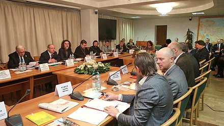 Расширенное заседание межфракционной депутатской группы по защите христианских ценностей и международная конференция «Равноапостольный князь Владимир: духовные основы святой Руси от крещения до наших дней», приуроченная к 1000-летию преставления Святого равноапостольного Владимира, князя новгородского, великого князя киевского, крестителя Руси.

