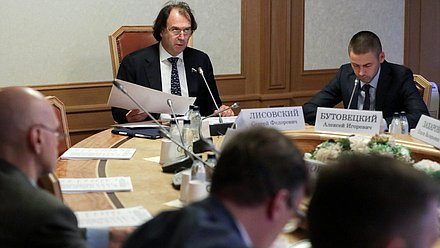 Член Комитета по аграрным вопросам Сергей Лисовский