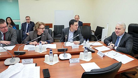 Круглый стол Комитета по энергетике на тему «О внесении изменений в ФЗ «Об электроэнергетике»