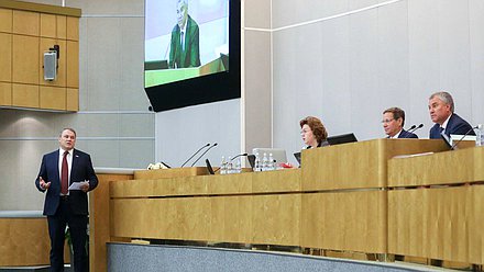 Заместитель Председателя Государственной Думы Петр Толстой