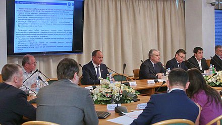 Круглый стол Комитета Государственной Думы по энергетике на тему «Законодательное обеспечение надежности и безопасности электроэнергетических систем и объектов электроэнергетики». 

