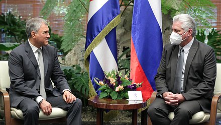 El Jefe de la Duma Estatal, Vyacheslav Volodin, y el Primer Secretario del Comité Central del Partido Comunista y el Presidente de la República de Cuba, Miguel Díaz-Canel Bermúdez