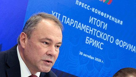 Председатель Комитета по международным делам Петр Толстой