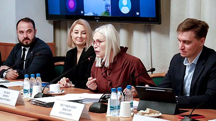 Председатель Комитета по просвещению Ирина Белых