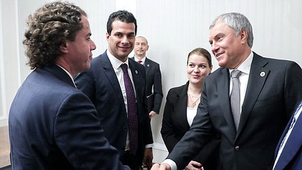 Chairman of the State Duma Vyacheslav Volodin and First Vice President of the Federal Senate of the National Congress of the Federative Republic of Brazil Veneziano Vital do Rêgo Segundo Neto