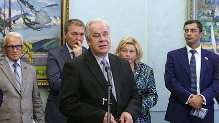   Открытие выстави картин Юрия Ивановича Филиппова "Истоки Родины".