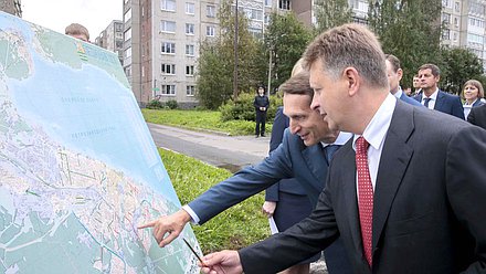 Осмотр объекта ремонта «Улично-дорожная сеть г.Петрозаводска в рамках межбюджетных трансфертов из федерального бюджета – проспект Комсомольский». 
