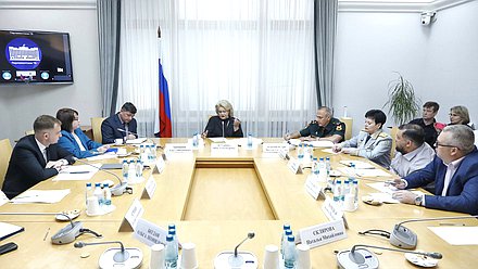 заседание рабочей группы Комитета по защите семьи, вопросам отцовства, материнства и детства по вопросам обеспечения жильем военных пенсионеров