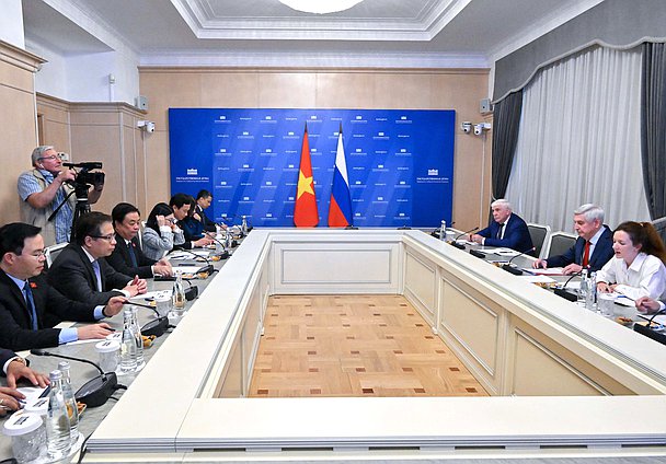 Meeting of First Deputy Chairman of the State Duma Ivan Melnikov and Deputy Chairman of the National Assembly of the Socialist Republic of Vietnam Lê Minh Hoan