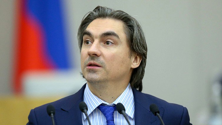 Заместитель Председателя Комитета по информационной политике, информационным технологиям и связи Андрей Свинцов