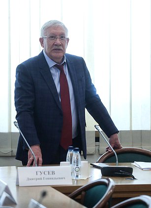 Председатель Комитета по контролю Олег Морозов