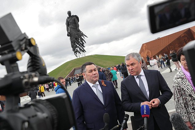 Председатель Государственной Думы Вячеслав Володин и губернатор Тверской области Игорь Руденя