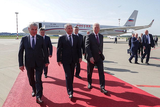 Председатель Палаты представителей Национального собрания Республики Беларусь Владимир Андрейченко, Председатель Государственной Думы Вячеслав Володин и Чрезвычайный и полномочный посол РФ в Беларуси Борис Грызлов