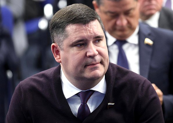 Заместитель Председателя Комитета по молодежной политике Михаил Киселев