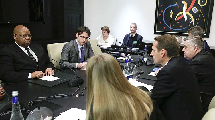 Встреча Председателя Государственной Думы
Федерального Собрания Российской Федерации С.Е.Нарышкина
с Председателем Национального собрания Парламента 
Республики Зимбабве Д.Ф.Мудендой.
